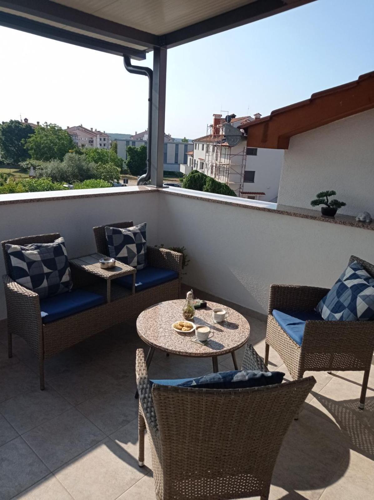 Studio Apartman Sky Rovinj Exterior photo