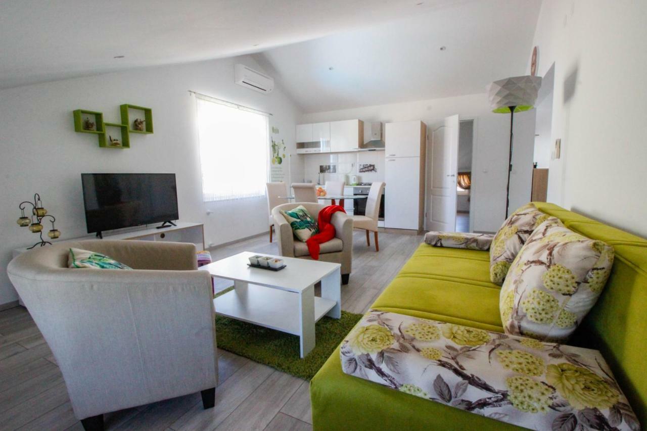 Studio Apartman Sky Rovinj Exterior photo